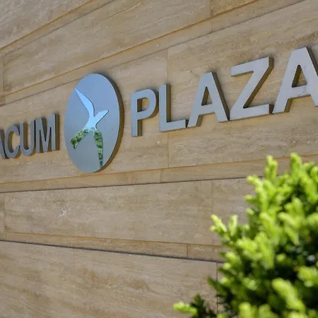 Apartamento Beachfront 1br With Sea View And Private Parking Space, Cabacum Plaza, Kabakum *