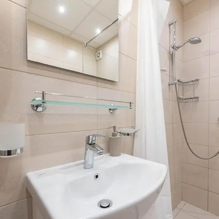 Apartamento Beachfront 1br With Sea View And Private Parking Space, Cabacum Plaza, Kabakum *