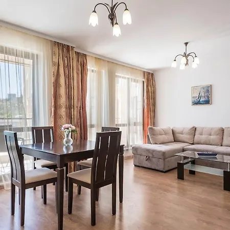 Beachfront 1br With Sea View And Private Parking Space, Cabacum Plaza, Kabakum Apartamento *